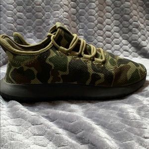 Adidas Tubular Shadow Knits Size: 6Y